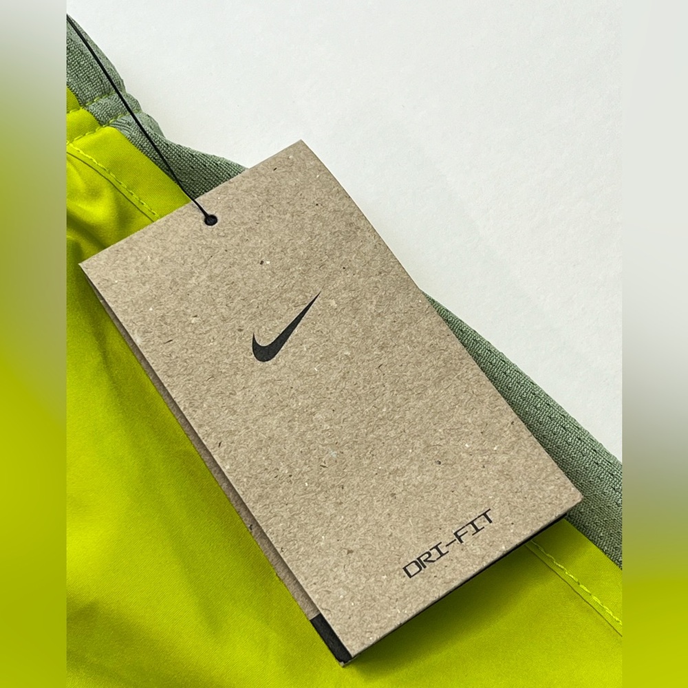 Nike Women's Dri-fit Tempo Track 3.5 Shorts in Bright Cactus Size: XS - NWT - Picture 5 of 11